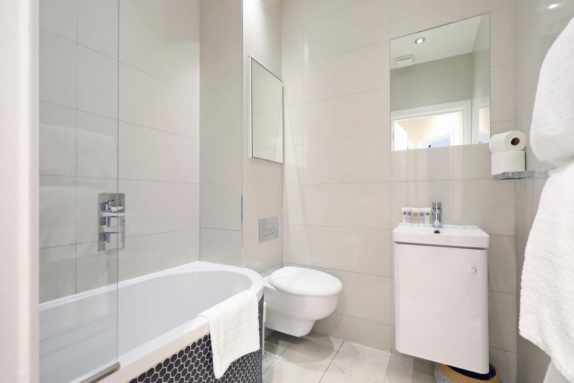 Covent Garden Superior Two Bedroom Aparment On Strand Londres Exterior foto