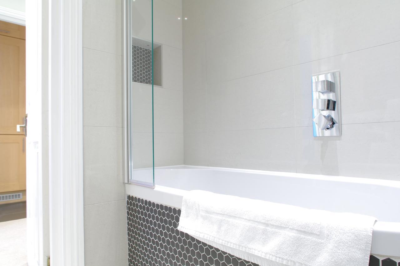 Covent Garden Superior Two Bedroom Aparment On Strand Londres Exterior foto